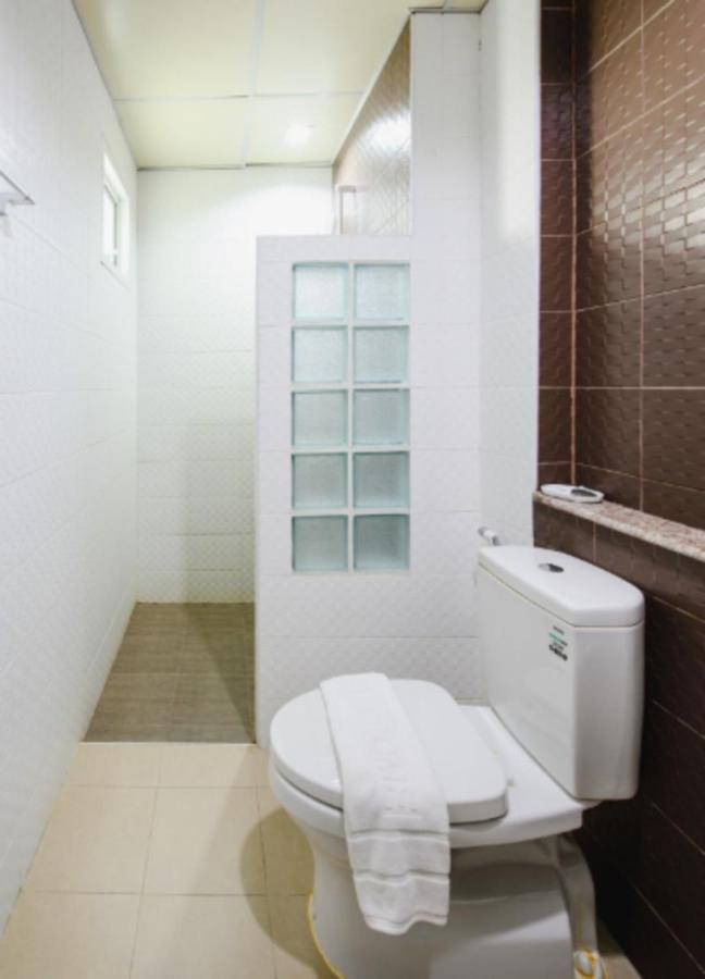 Tyler Cherngtalay Ban Pak Lak Exterior photo